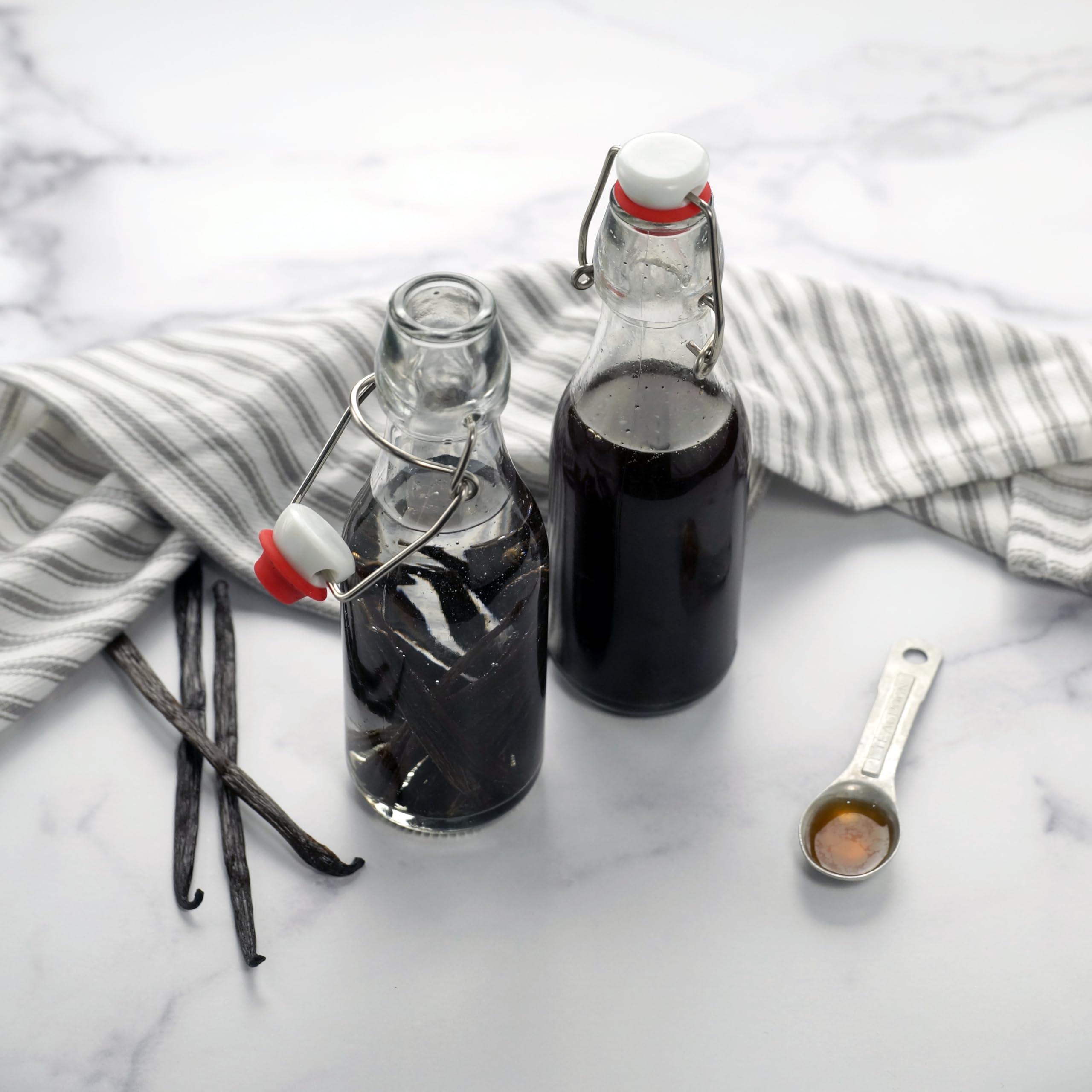 Vanilla Bean Kings baking ingredient that delivers creamy Madagascar flavors.
