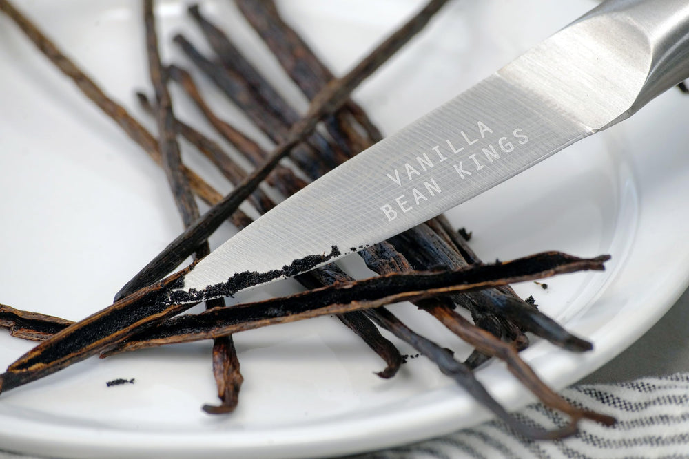 Vanilla Bean Kings visible vanilla seeds for authentic flavor development.