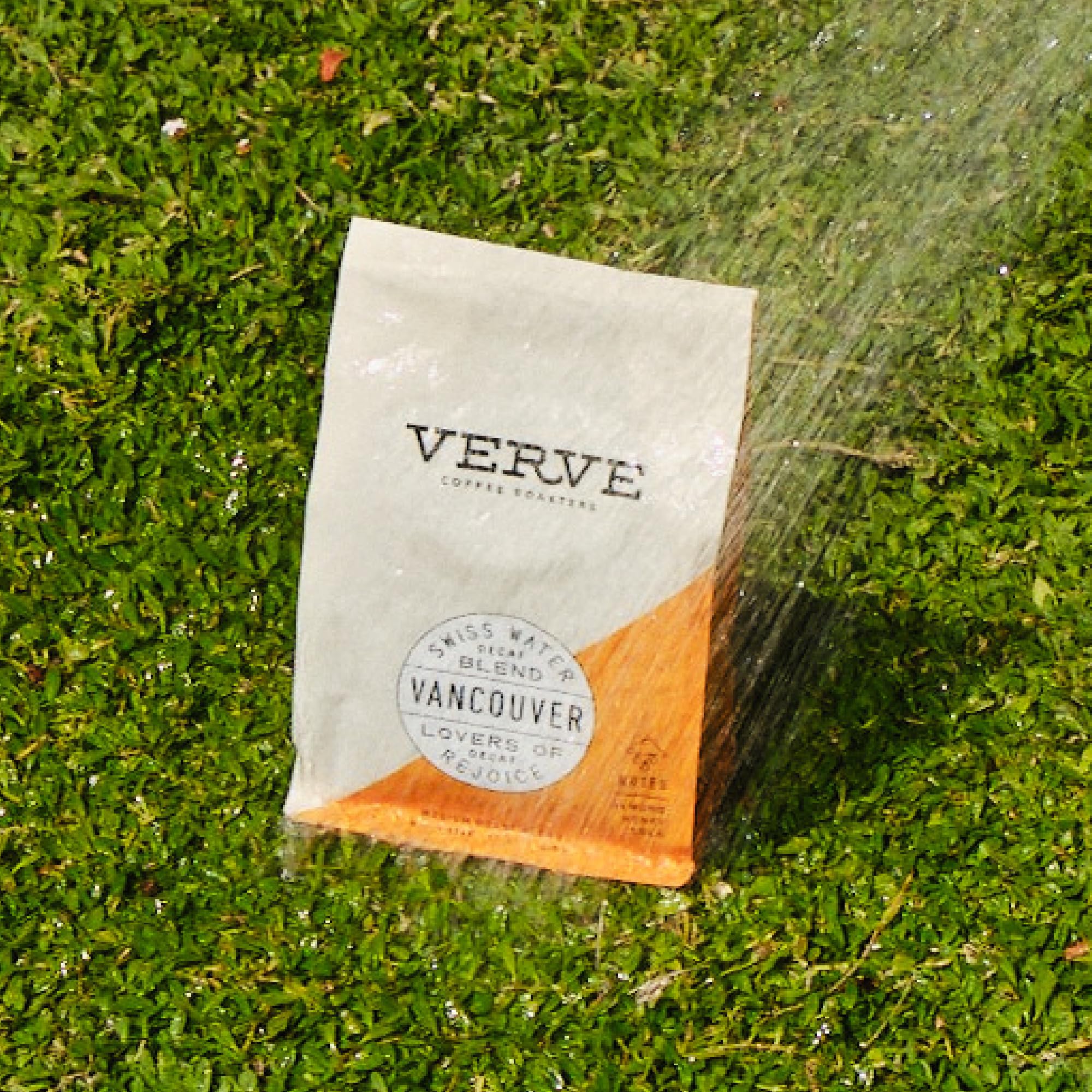 Label highlights Uganda and Colombia origins with direct trade story.
