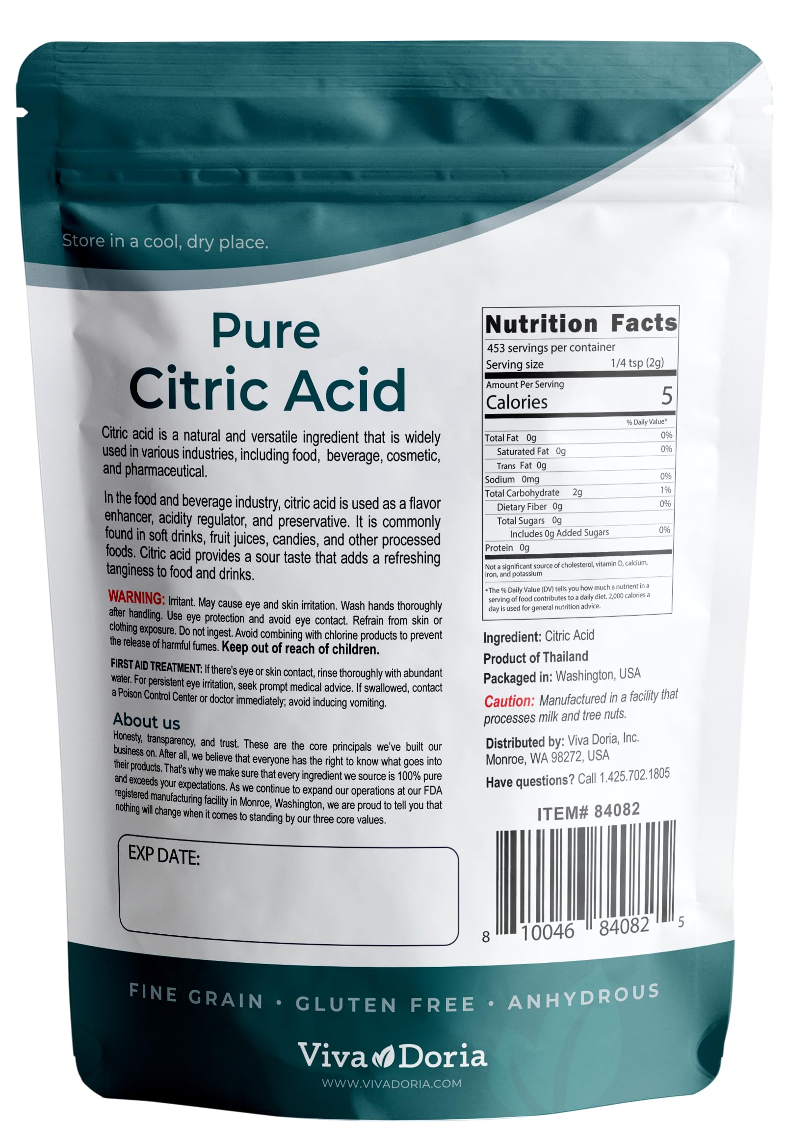 Viva Doria Citric Acid being poured to demonstrate precise tart flavor in beverages.