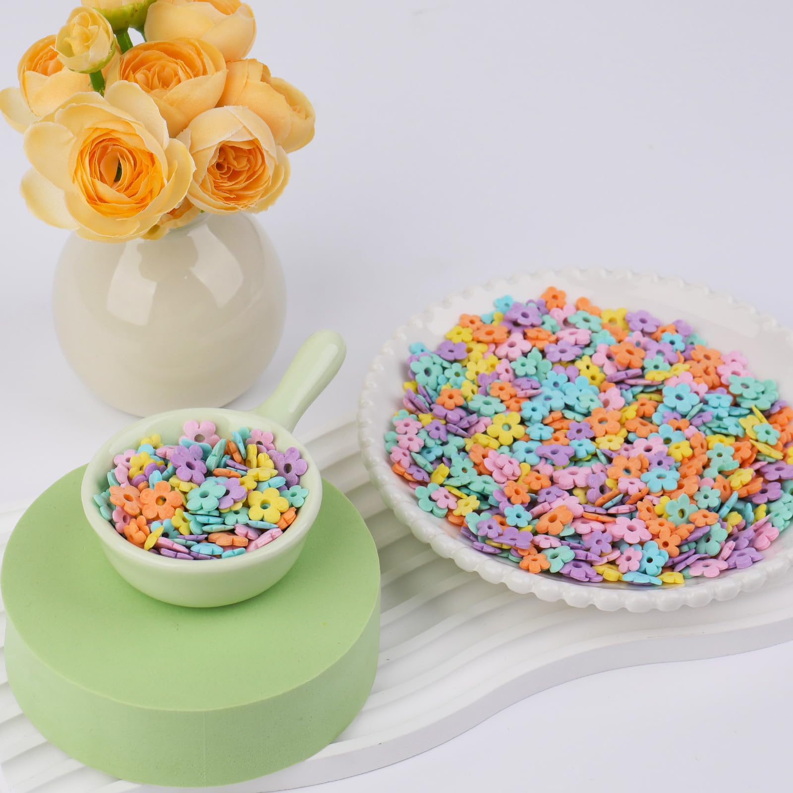 VoKaSar autumn-color petals brighten harvest pies and seasonal desserts.