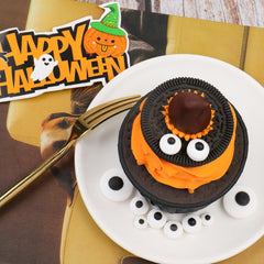 VoKaSar press-on eyeballs quickly add spooky details to treats.