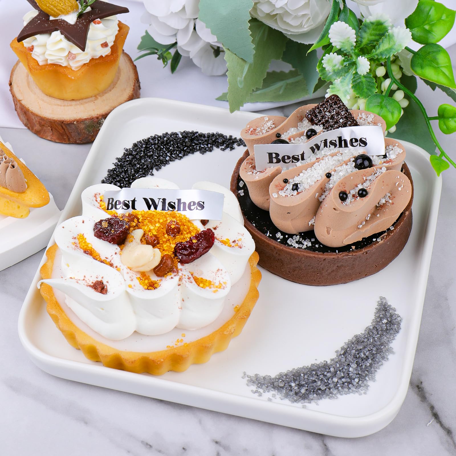VoKaSar gold sugar sprinkles suit weddings and festive desserts.