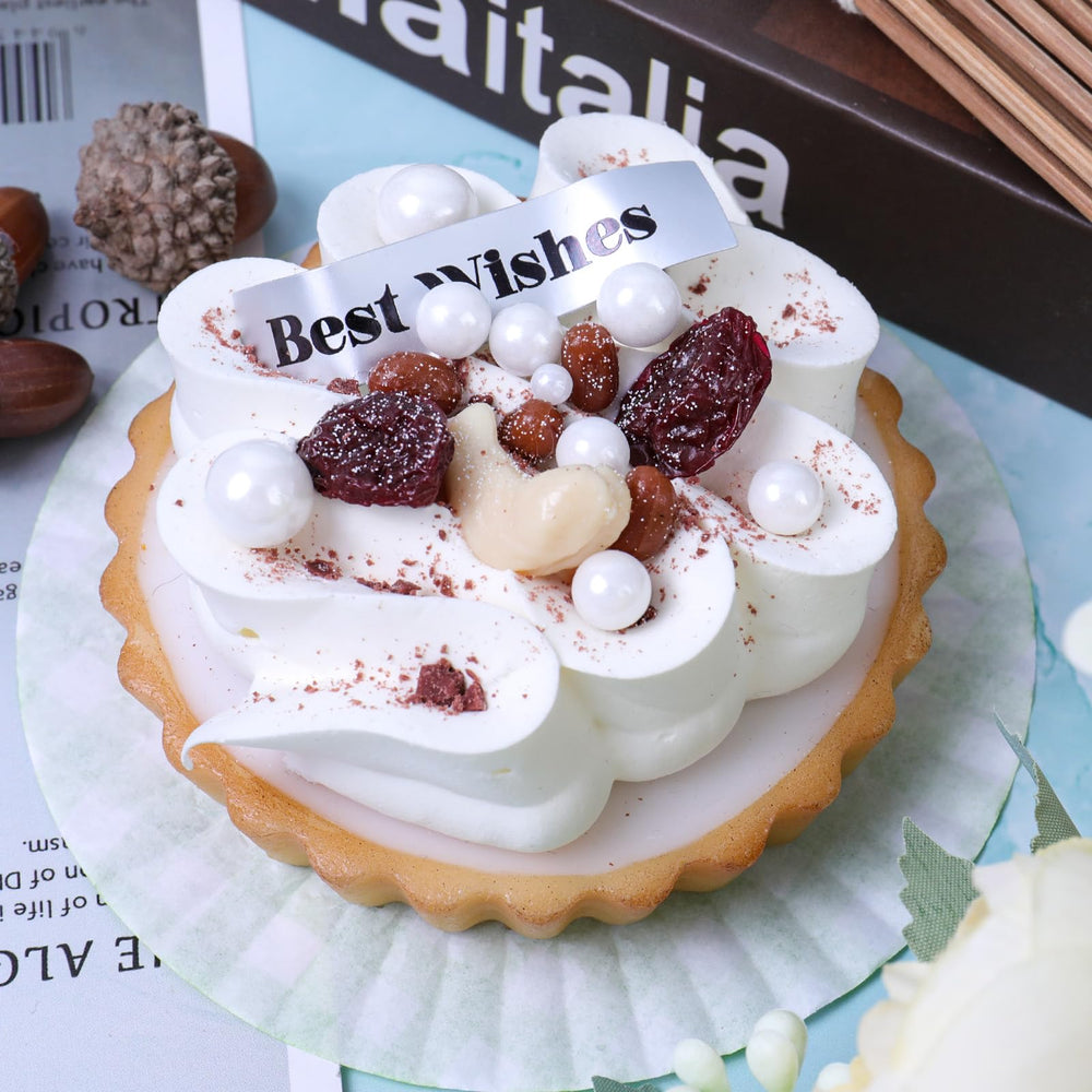 VoKaSar White Pearl Sprinkles on cake for delicate upscale decorating