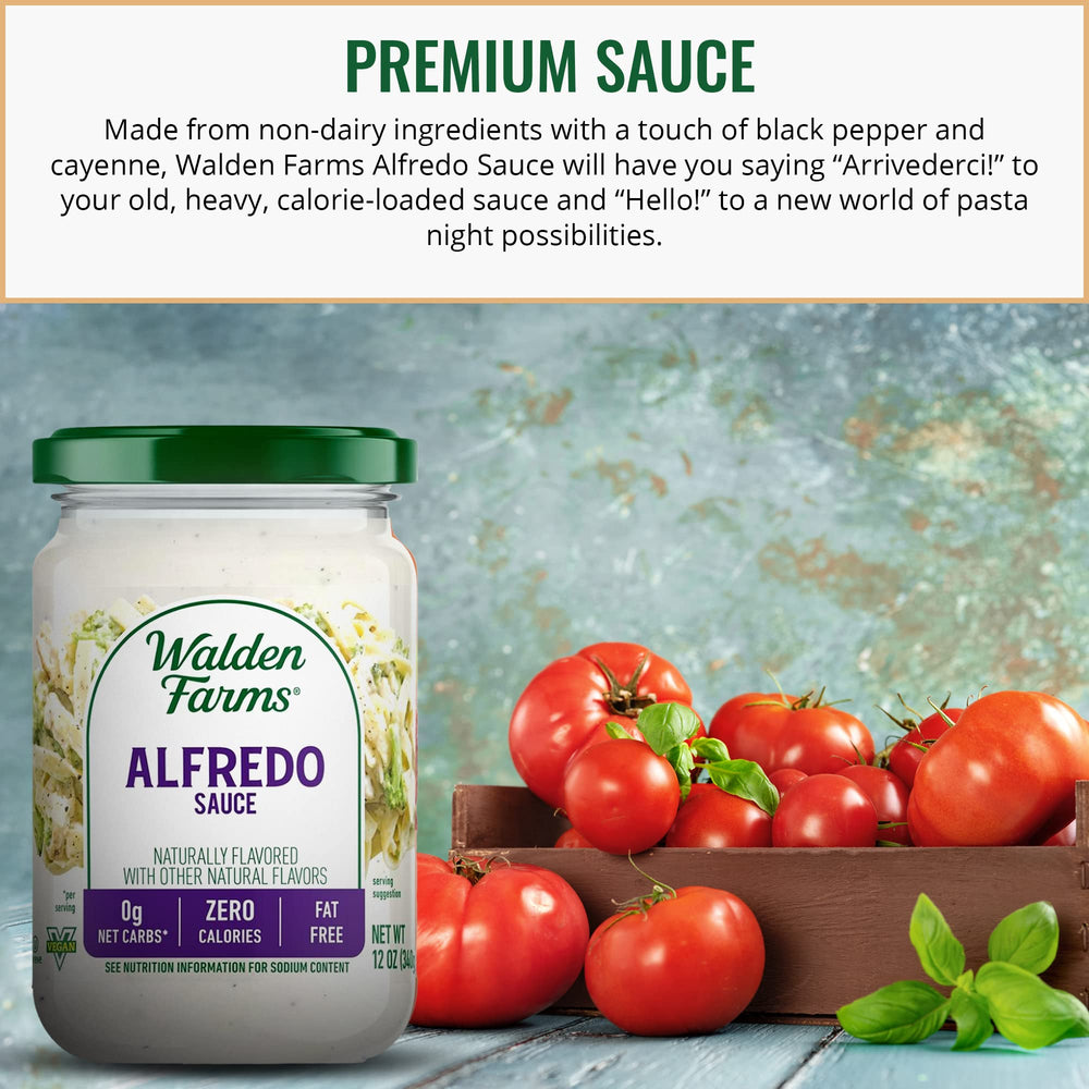 Label highlights zero sugar and zero net carbs in Walden Farms Alfredo.