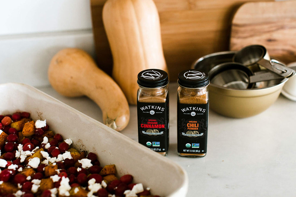 Watkins chili powder label shows USDA Organic certification.