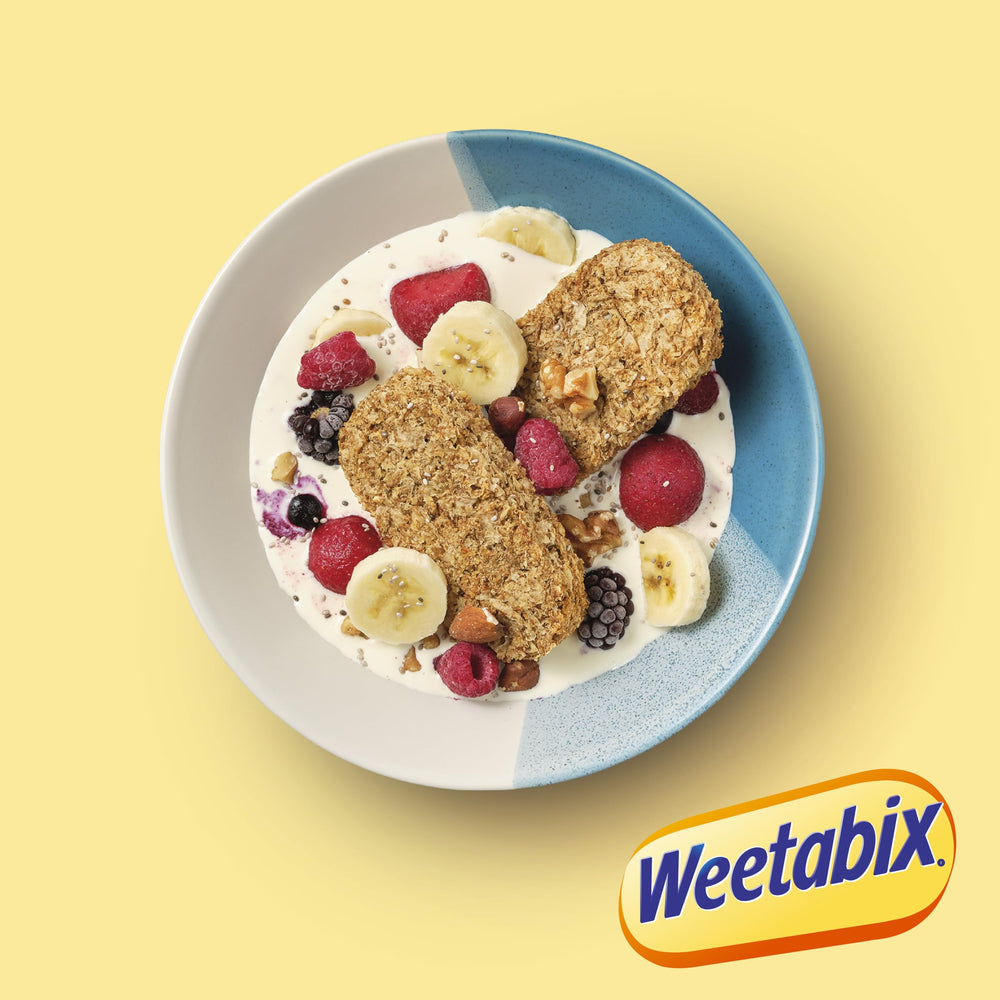 Weetabix with yogurt and berries, healthy topping idea