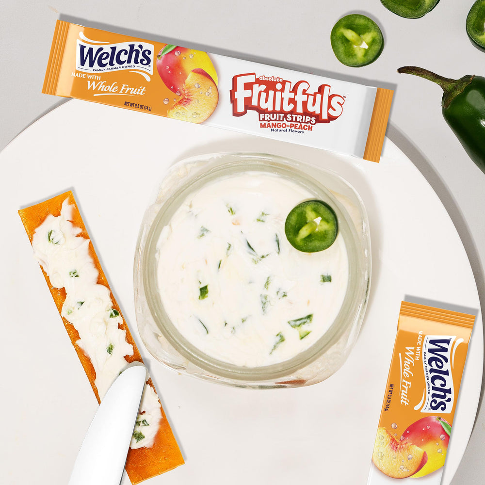 Welch's Absolute Fruitfuls Mango Peach vegan and halal badge indicates lifestyle-friendly snack