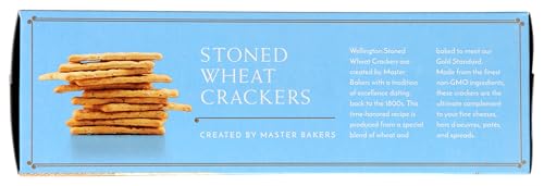 Wellington Cracker Stoned Wheat served on a tray for guests.