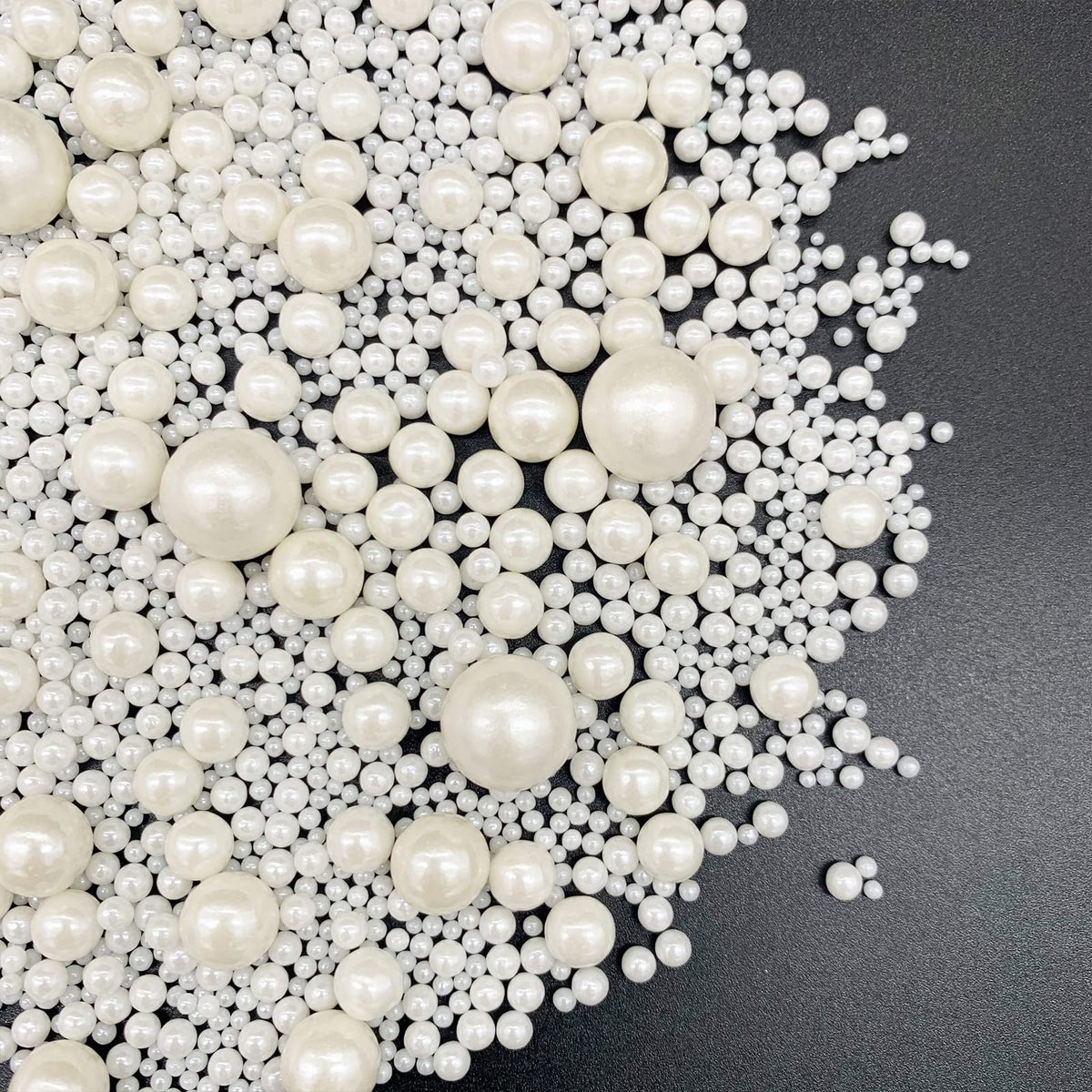 Weraru edible white pearl sprinkles bottle closeup for premium cake decor