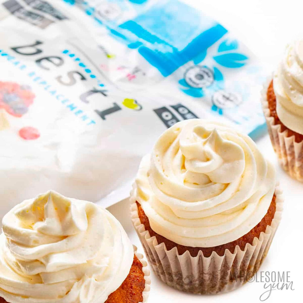 Wholesome Yum Besti powdered sugar substitute measuring cup displaying zero calories.