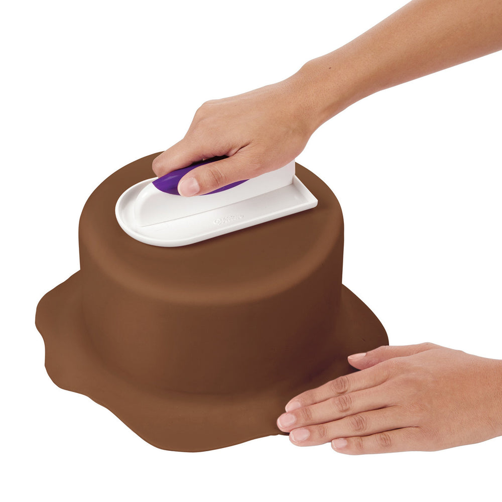 Wilton Decorator Preferred Chocolate Fondant versatile brown fondant for cookies and cupcakes.