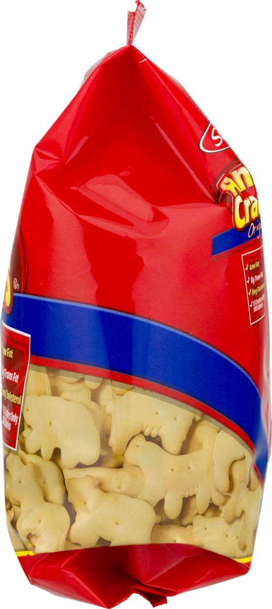 WPARHUS Stauffer's Animal Crackers in a lunchbox, convenient for school or work.