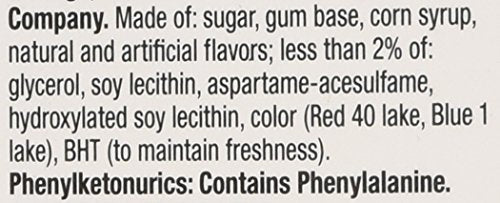 Wrigley's Big Red sticks close-up emphasizes long-lasting flavor and convenience.
