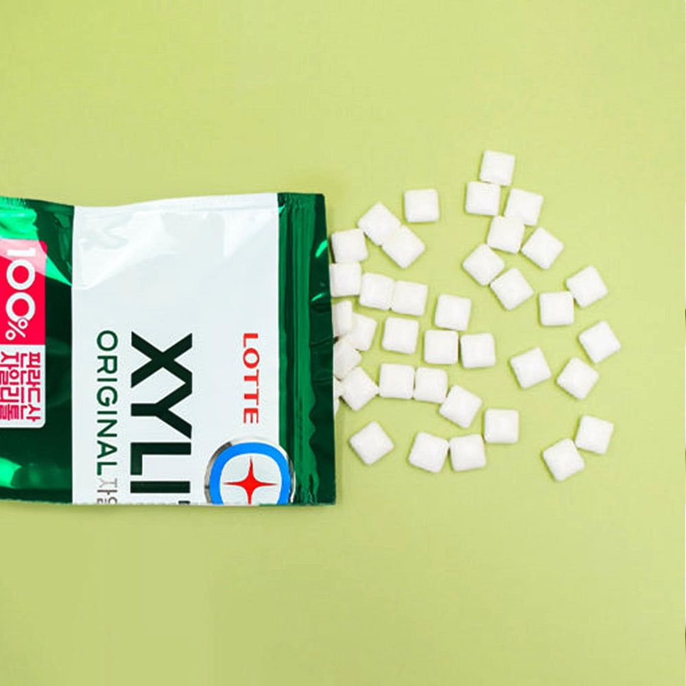 Xylitol Flavor Chewing Gum on-the-go use for fresh breath anytime and anywhere
