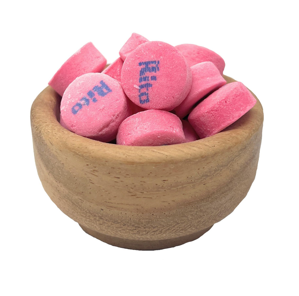 YANKEETRADERS Wintergreen Lozenges pink mints served as a classic after-dinner treat.