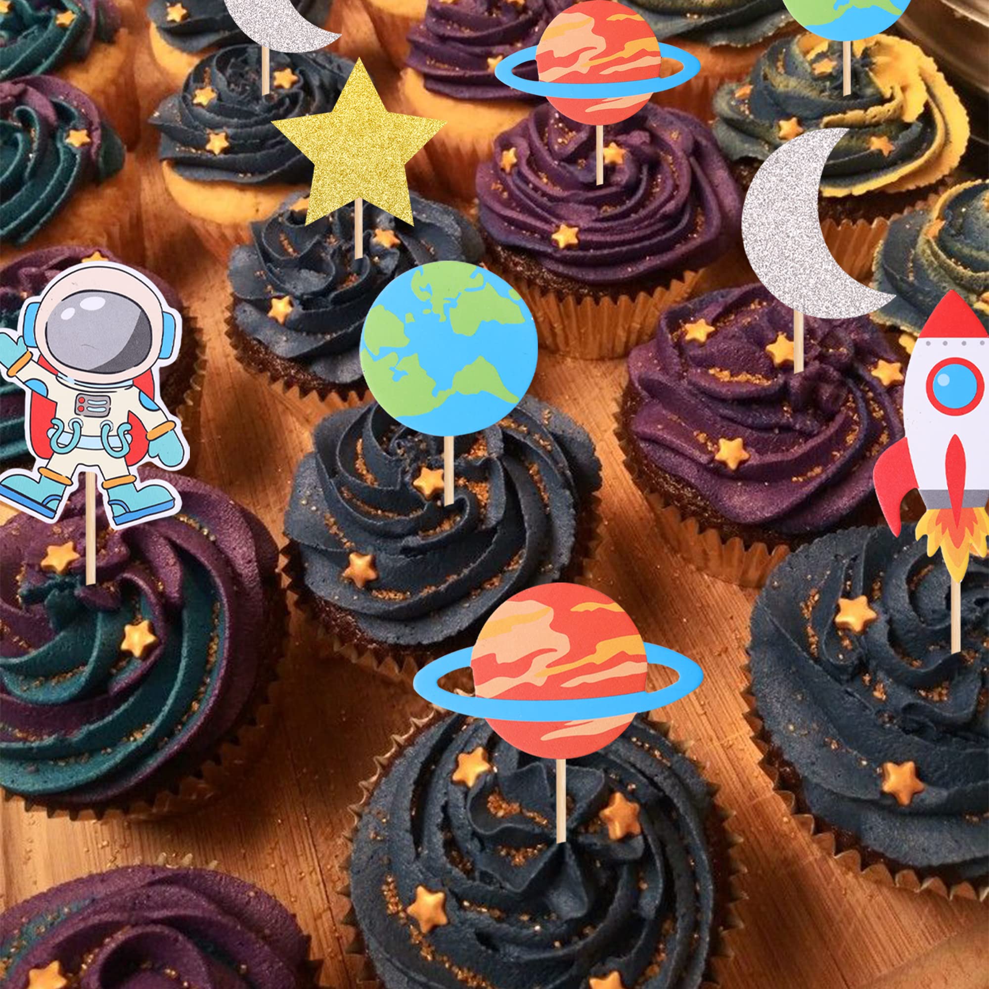 YCTHUNFISH comet topper provides dynamic cake accents