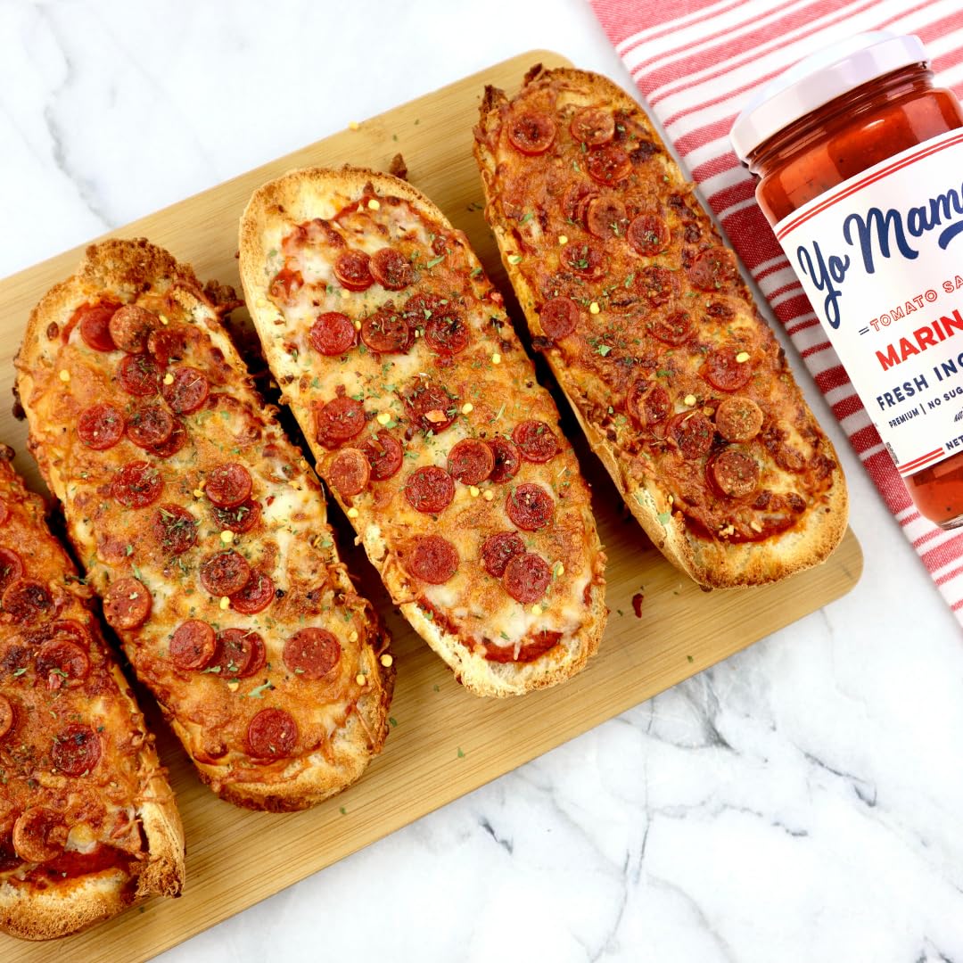Label highlights no sugar added and low carb in Yo Mama's Foods Keto Marinara.