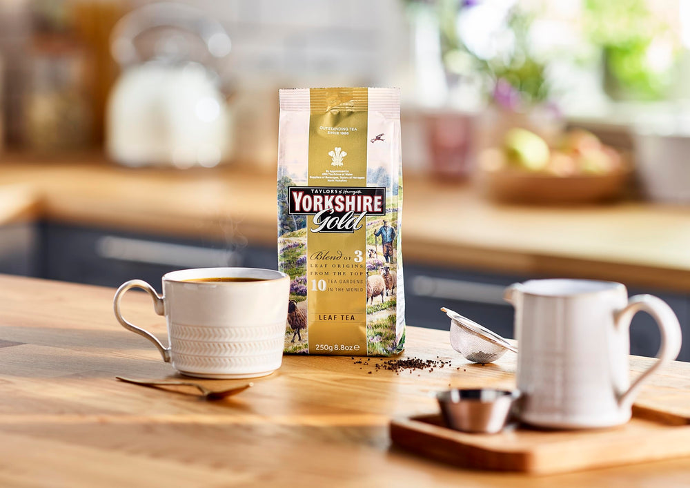 Yorkshire Tea Gold brewing guide image shows ideal infusion time.