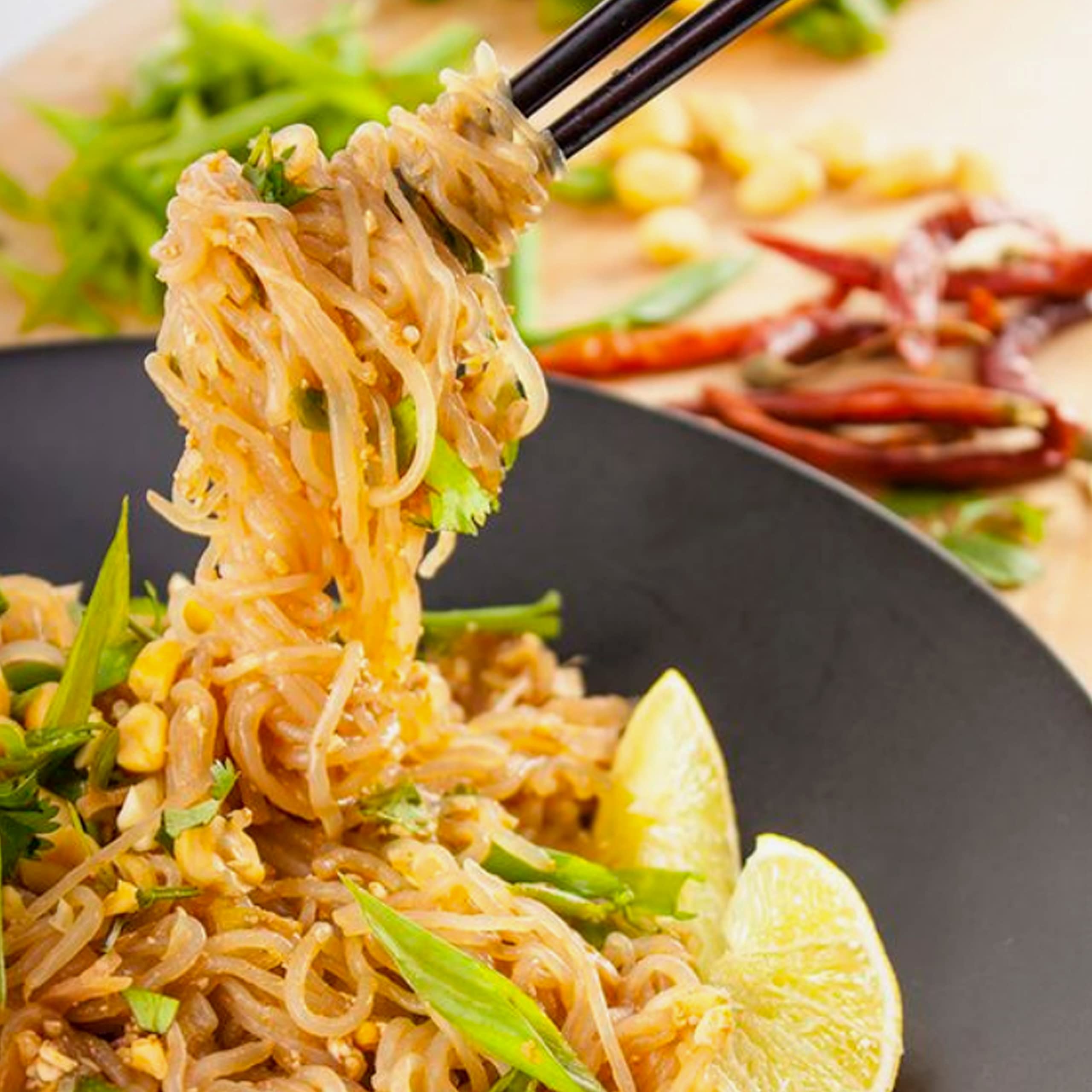 YUHO Noodles in salad showcase crisp texture for cold dish versatility.