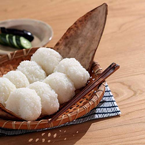 Yuki Tsubaki measuring cup with rice for precise servings