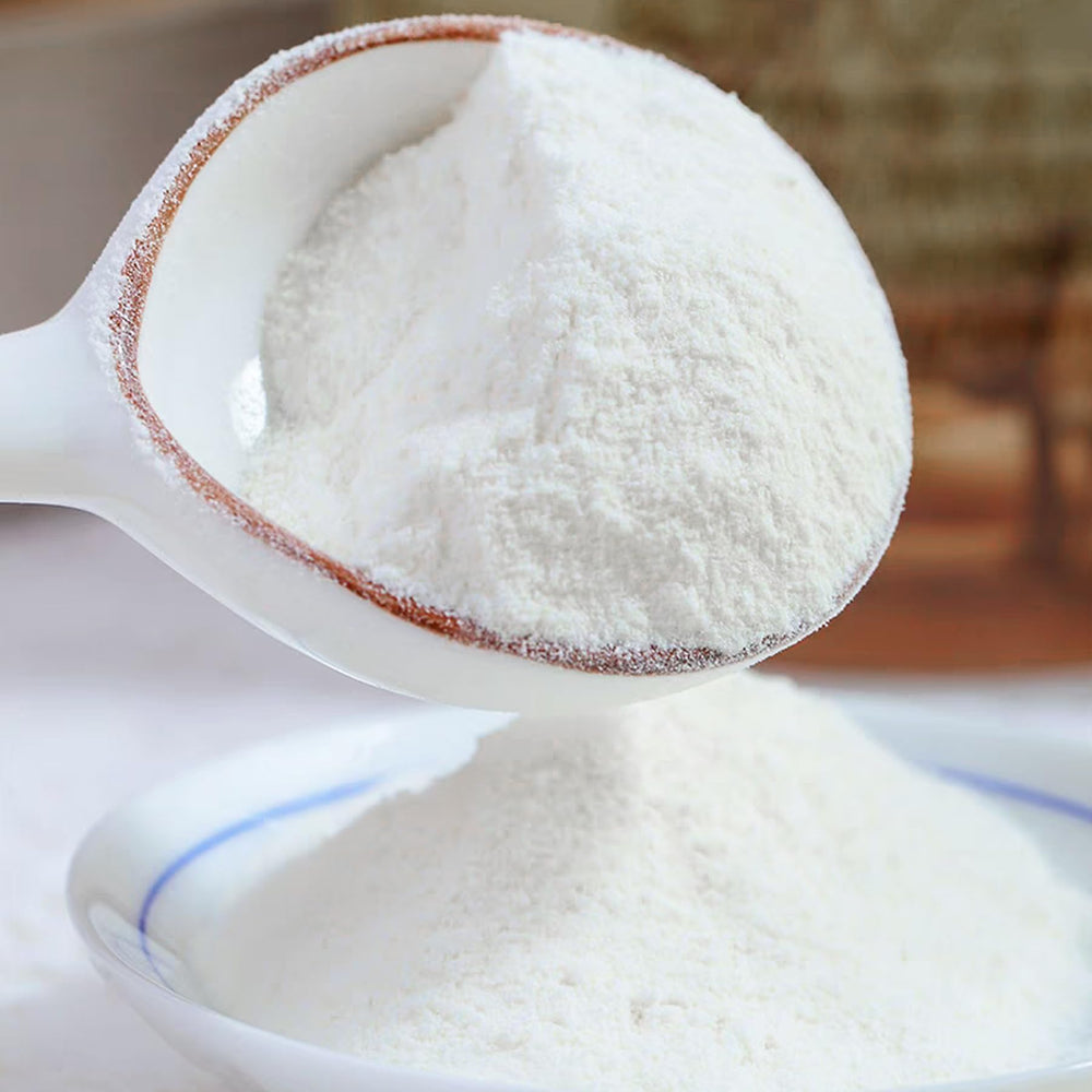 Cake decoration using YumCraft methylcellulose powder for steady frostings.