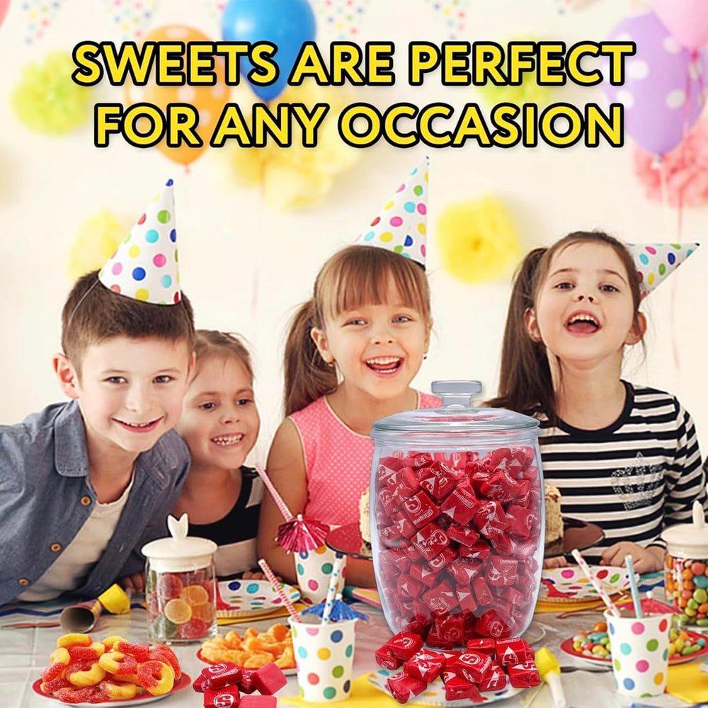Gift-ready packaging for YUMMYLAND Star Bursts Cherry candies at celebrations.