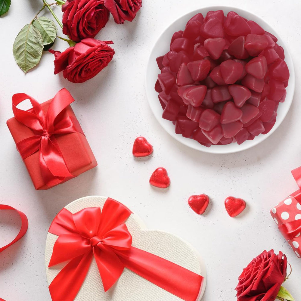 Gifting idea Yumzo JuJu Hearts Cinnamon Gummies in Valentine gift bag.