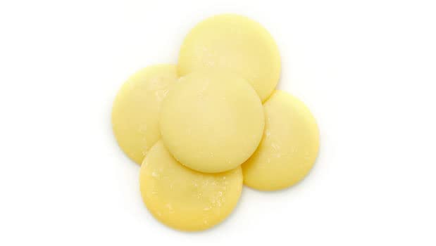 Yupik Cocoa Butter Wafers in cookie dough illustrates rich, chewy baking results.