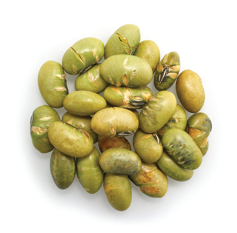 Close-up of Yupik edamame showing light roast and crunch