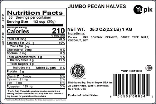Yupik pecans halves, raw and crunchy, perfect for salads