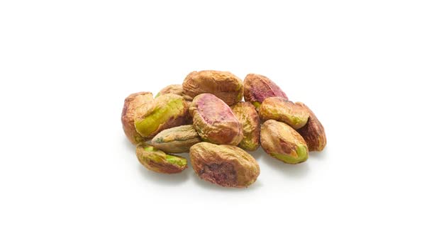 Bowl of Yupik pistachios, perfect crunchy snack for gatherings
