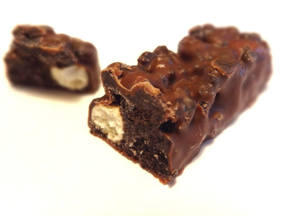 Ingredients label on Yuraku Black Thunder Mini Bars Bag highlights net weight and Japan origin