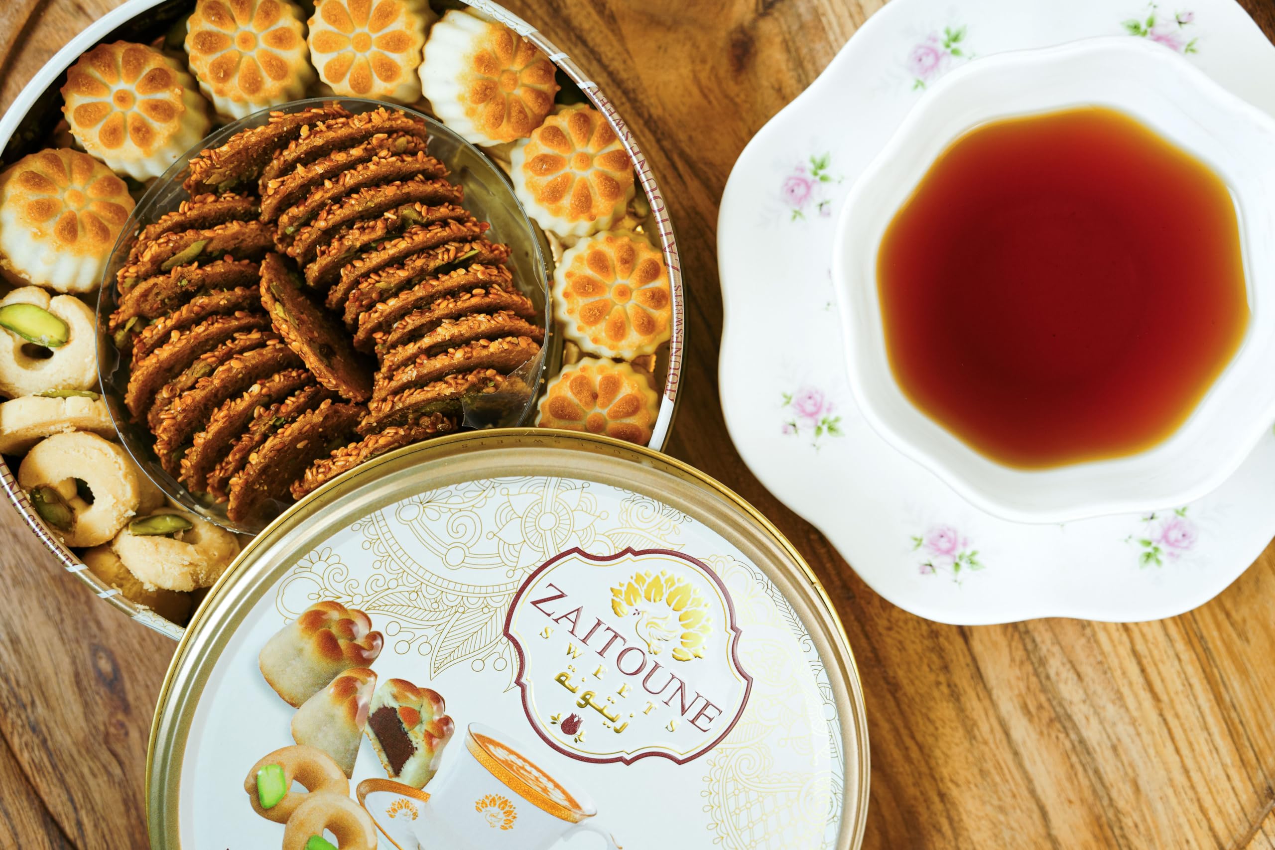 Zaitoune ghraybeh butter cookies with crumbly texture