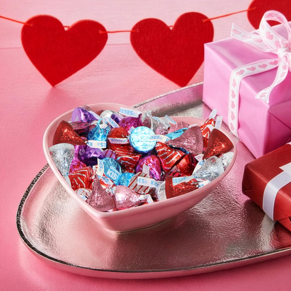 Classroom exchange scene with individually wrapped Zisbers chocolates