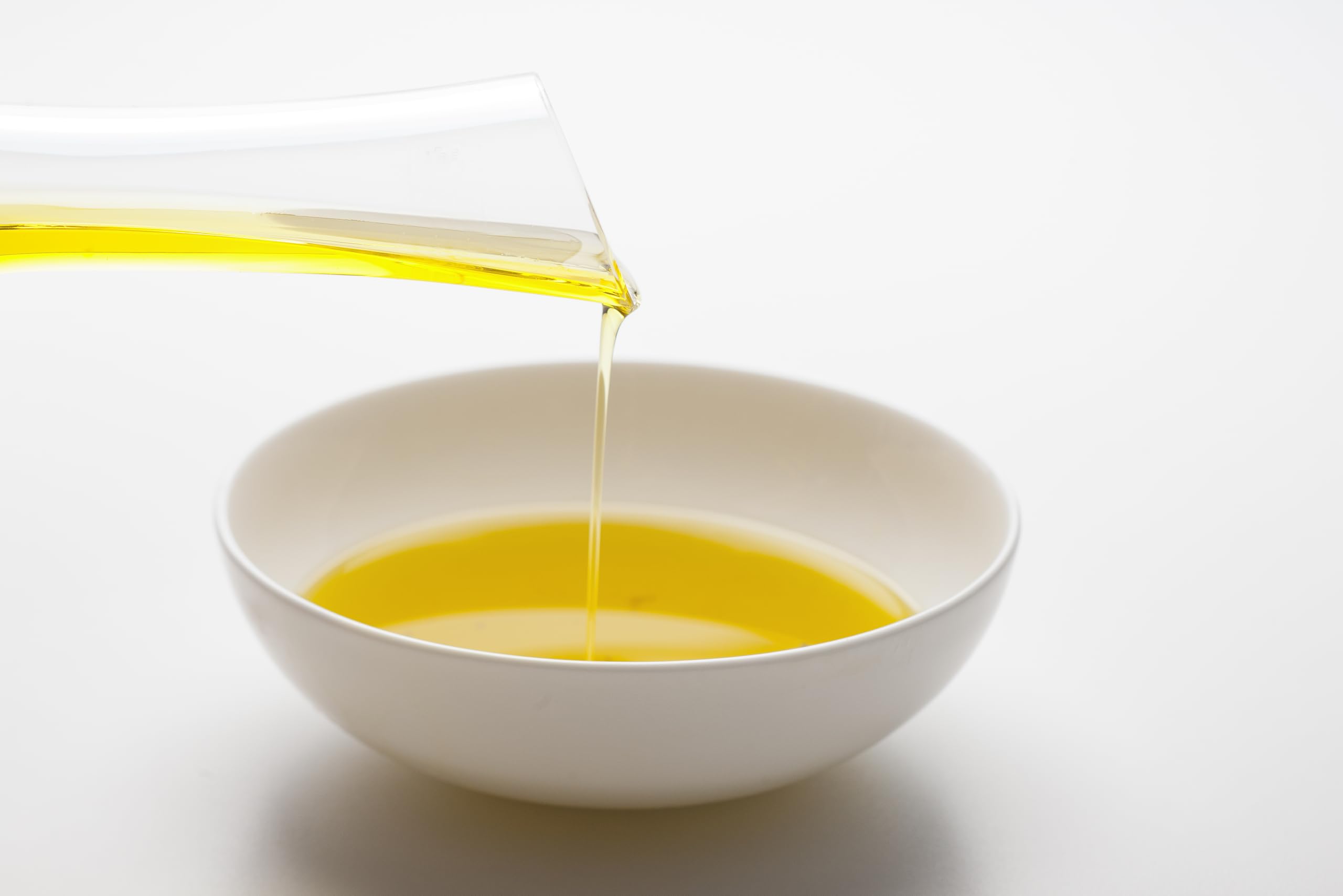 Drizzle ZOE oil over salads and breads for finishing flavor.